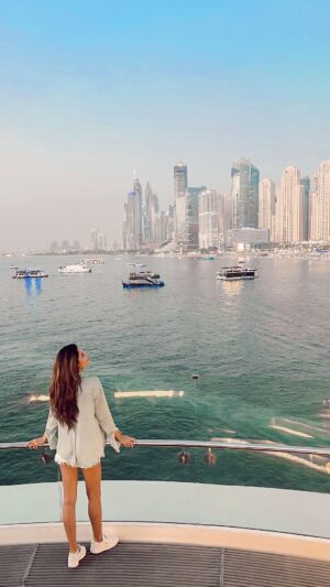 Aakriti Rana Instagram - I decided to do this test while my friends were shopping. Honestly speaking, I was really really scared about my belongings and my friends Gucci bag 🤣. We are so used to being insanely careful about our belongings in public. But damn, nobody even looked at my stuff. 

#aakritirana #dubai #uae #travelblogger #dubaimall #indiantravelblogger #safety #test #reelsinstagram