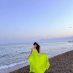 Aakriti Rana Instagram - U K I Y O [u-key-yo] Japanese (n.) “The floating world”; Living in the moment, detached from the bothers of life ❤️ Wearing @ordinaree.in Location: Lara Beach, Antalya, Turkey #aakritirana #ukiyo #peace #beach #turkey #antalya #travel #ootd #gifted #beachlife #travelblogger