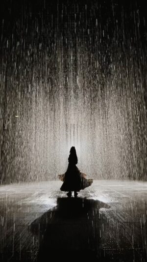 Aakriti Rana Instagram - Rain Room in Sharjah is so unique! It’s an artist-designed permanent space. You walk into a dark room with rain continuously falling but you don’t get wet! Can you guess how? 

The entree fee is 25 AED and you get to spend 15 mins here. Please pre book in advance as the installation isn’t always available for walk ins. 

Outfit: @ordinaree.in 

 @Visit_SHJ @thinkstrawberries
#aakritirana #rainroom #sharjah #rainroomsharjah #photographyideas #rain #photoshootideas #hiddengem #visitsharjah #mysharjah #welcometosharjah #shj #partnership #travelphotography