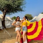Aakriti Rana Instagram - Can you relate? Tag you girls ❤️ #aakritirana #funnyreels #girlsjustwannahavefun #bestfriends #bff #magneticfields @magneticfieldsfestival #funreel #trending