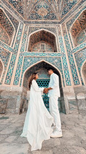 Aakriti Rana Instagram - Tag someone you would go here with ❤️

Samarkand, Uzbekistan is insanely beautiful. Do you know that Uzbekistan is one of the cheapest countries you can visit from India? Do you want me to make a budget reel on this? Let me know ❤️

#aakritirana #aakritiandrohan #uzbekistan #samarkand #registan #travelblogger #indiantravelblogger #travelphotography #reelsinstagram