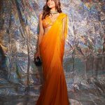 Aamna Sharif Instagram - A saree girl forever ✨ . . . . . . Jew @golecha_jewels Bag @judithleiberny @mukeshpatilmakeup @chettiarqueensly @visualaffairs_va