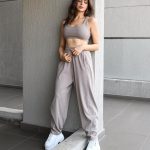 Aamna Sharif Instagram - Not picky… just know what i want ✌🏻🫶 . . . . . 📷 @shazzalamphotography Makeup n hair @saba_hair_makeupartist