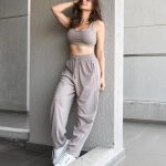 Aamna Sharif Instagram - Not picky… just know what i want ✌🏻🫶 . . . . . 📷 @shazzalamphotography Makeup n hair @saba_hair_makeupartist