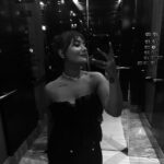 Aashika Bhatia Instagram - Let it be🖤