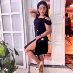 Aasma Sayed Instagram - There was a #🖤 #online #lookbook 🖤✅ Mumbai - मुंबई