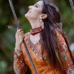 Aditi Ravi Instagram - ❤️ 🥻 @mayoohka_by_aiswarya_baiju 💄 @dilimonveni_official Stylist : @tharunya_vk Earrings: @dira_collections_ #new #salwar #instagram