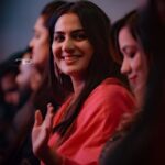 Aditi Ravi Instagram - Keep calm and smile with friends :) 📸 @rahulphotoshoot #instagood #smile #calm #knowyourworth