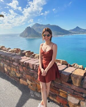 Aisha Ahmed Instagram - . 
A day in Cape Town 🫶🏼
My heart is so full, uff what a beautiful city & such warm, happy & welcoming people. Planning my holiday already ☀️
P.S- PINGUUUUU & SEA OTTERS & ICECREAAAAAAM 🤭