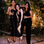 Aisha Ahmed Instagram - . Happy Birthday @rohitsaraf 💫 And birthday girl @simonelle_ flaunting 🫶🏼 December 8th 2022 Timeline is lagging.