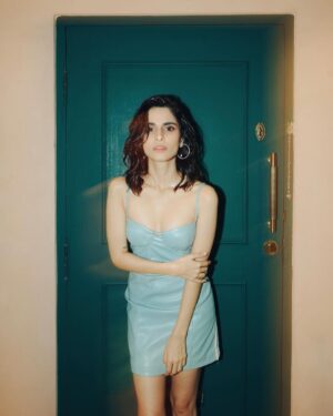 Aisha Ahmed Instagram - . 
Last night for @graziaindia ✨
Styled by @devs213 in @bardot @mairaabyambica 
Asst by @krutikaa_sharma 
HMUA- @krishnakami 
Asst by @minikami1 
Photography- @adarshjogani