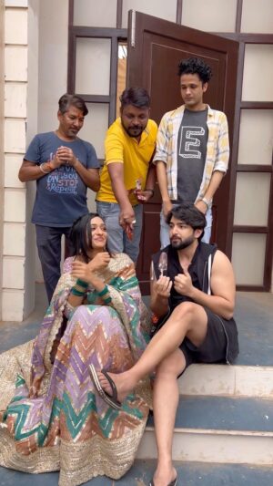 Aishwarya Khare Instagram - Bad Idea 😆😝🤣

#reels #funnyreels #rishmi