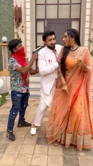Aishwarya Khare Instagram - Yeh Preeti Kaun Hai ?????? 😝🤣😂😏

#reels #funnyreels #rishmi