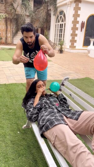 Aishwarya Khare Instagram - I’m doing good now 🤐😷🤕😂

#reels #funnyreels #rishmi