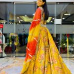 Aishwarya Khare Instagram - ♥️💛 @aishwarya_khare . . Styled By:- @nehaadhvikmahajan 👗Outfit:- @neerusindia