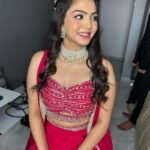 Akshata Sonawane Instagram - If you are the one who likes subtle makeup, here is the option- Dewy makeup. This dewy makeup look done for @akshatasonawane for her mehendi event. MUA: @nattapatta_by_trupti Hairstyle: @glitz_n_glam_by_priyanka . . . . #mehendilook #dewymakeup #dewymakeuplook #subtlemakeup #makeupinso #makeupartist #makeupideas