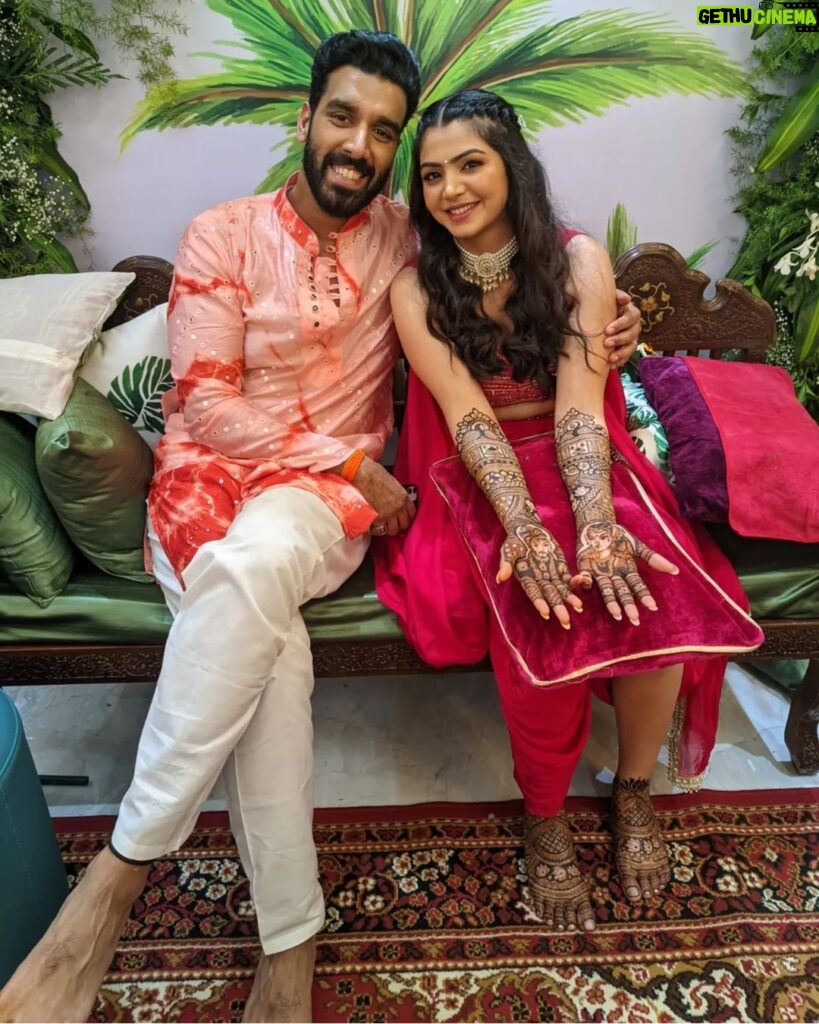 Akshata Sonawane Instagram - Mehendi of #akshvishpyaarvyaar ❤ #mehendi #weddingmehndi #weddingceremonymehendi #dulhanmehendi #bollywoodmehendi #celebritymehendiartist #professionalmehndiartist