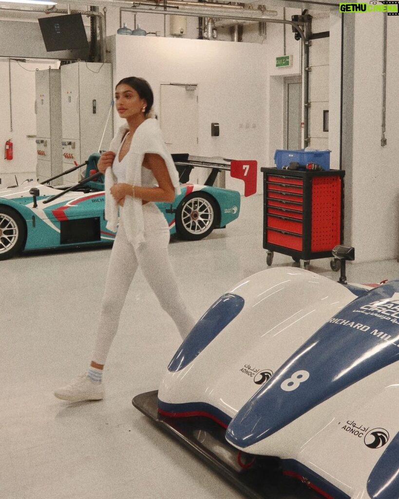 Alanna Panday Instagram - *Gives the clumsiest girl in the room a sports car to drive* 🏎️ 🏁 @yasisland @ymcofficial Yas Marina Circuit