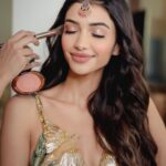 Alanna Panday Instagram - For my wedding I’ve always visualised soft, dreamy makeup that made me feel like the most confident version of myself💕 Thank you for the most gorgeous bridal makeup @charlottetilbury @mynykaa @dollyouup_bys ✨ #CharlotteTilburyBride #CharlotteTilburyXNykaa #Collab