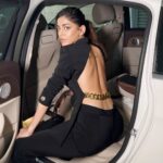 Alaya F Instagram - Back in action 👀 Wearing @nikhilthampi 🖤✨ Styled by @sheefajgilani Make up by @reshmaamerchant Hair by @souravv_roy_ Styling team: @jhanvikhatwani_ @⁨__mohitapandey__ Accessories: @eskae.atelier @simsumfinejewelry