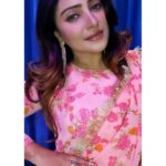 Aleeza Khan Instagram - Don’t worry if people think you’re crazy. You are crazy. You have that kind of intoxicating insanity that lets other people dream outside of the lines and become who they’re destined to be.” Mumbai, Maharashtra