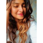 Aleeza Khan Instagram - Happy weekend peoples 💜💜💜 Lokhandwala Complex