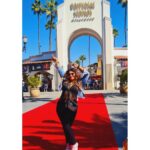Aleeza Khan Instagram - Hollywood!!!! Where dreams Come true .... LOS ANGELOS CALIFORNIA.📍 YES I SAW A DREAM , AND I MADE IT COME TRUE. SINCE CHILDHOOD ALWAYS BEEN A FAN OF HOLLYWOOD MOVIES AND TV SHOWS. FROM BEING AS OLD 5YRS OLD TILL DATE. WHO SAYS DREAMS DONT COME TRUE... IF YOU HAVE THE COURAGE TO DREAM BIG AND MANIFEST IT EACH DAY AND NIGHT. IT TAKES QUITE A LONG PROCEDURE .. BUT IT DOES COME TRUE AGE NO LIMITS!!! TOTALLY BLESSED !! SPEECHLESS OUT OF WORDS .!!! SUPER EXCITED FOR THE @unistudios .WHAT A WONDERFUL DAY OUT AT THE STUDIOS. WORTH EVERY PENNY. TIMINGS 9AM TO 6PM ITS A HUGE PROPETY TAKES UR ENTIRE DAY !!!! STARTS FROM 100$ goes upto 170$ ( FOR GENERAL ENTRY) AND 200$ to 250 ( EXPRESS PASS SINGLE ENTRY TO UNLIMITED PASS) #TIP: EITHER START EARLY / OR IF U DONT WANNA WASTE TIME IN WAITING TAKE TYE EXPRESS PASS. #TIP: STARTS AT 9AM , ITS A HUGE PLACE, TO EXPERIENCE EVERYTHING AND NOT MISS OUT ON ANYTHING START UR DAY EARLY ..EARLY AS 7AM FINISH UR BREAKFAST AND GET READY AND LEAVE BY 8AM. TO BE THERE SHARP BY 9AM. FOOD WATER BOTTLES CAN BE TAKEN INSIDE, INCASE IF YOU WANNA SAVE UR EXTRA BUCKS AND TIME, CARRY UR OWN FOOD. OTHERWISE, FOOD, RESTAURANTS, COFFE SHOPS,UR FAVOURITE STARBUCKS TOO... EVERYTHING IS AVAILABLE INSIDE.SHOPPING FROM UR FAVOURITE MOVIE STORES US ALSO AVAILBLE. ABSOLUTELY 💯 💯 💯 MEET ALL UR FAVOURITE CHILDHOOD CHARACTERS, FAVOURIYE MOVIE SETS , RIDE EXPERIENCE, THEME PARKS, ETC. EVERYTHING AT ITS BEST!!! FROM TRANSFORMERS TO HARRY POTTER,FROM THE MUMMY TO JURASSIC WORLD , TO NINTENDO WORLD, SUPET MARIO BROS, NINJA TURTLE . FROM HOGWARTS TO SIMPSONS, SCOOBY DOO ,TO KRUSTYLAND, EVERTHING WAS JUST SO PERFECT !!! MEETING MY FAVOURITE TRANSFORMERS SHAKING HANDS TO DANCING WOTH THEM , MADE MY DAY 🤩🤩🤩 #universalstudios #themepark #hollywood #losangeles #california #transformers #themummy #Harrypotter #hogwarts #Hogwartsexpresss #nintendo #supermario #mario #scoobydoo #simpsons #jurassicpark #jurassicworld #krustyland #ninja #ninjaturtles #lifeofpets #lifeofadventure Universal Studios Hollywood