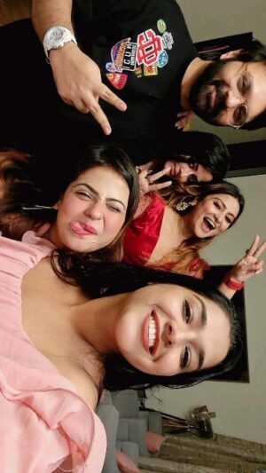 Aleeza Khan Instagram - ꧁𓊈𒆜🅷🅰🅿🅿🆈🎂🎂🎂🅱🅸🆁🆃🅷🅳🅰🆈𒆜𓊉꧂

Thankyou To all My beautiful People For Making My Birthday 
As Special As You All Are. Impromptu.. Last Minute plan ...But i must say I'm Really Blessed To Have you All Always By Myside. 

💜Thankyou so much for being the one I can always rely on.

💜My heart is overwhelmed with gratitude.

💜You all Are One of the few people i love The Most.

💜You have made My life So Much Better because of your friendship.Thank you for being my friend.

💜Good friends are a blessing. You all a're the greatest blessing of them all.

💜Good friends make life better. Thank you for making a great difference in mine. 

💜Thanx For Being My Pillar @iamalikhan111 
♥️Charmy buoy You are the best 🤗🤗🤗🎂🎂🎂🎁🎁🍾🍾🍾🎉🎉🥳🥳🥳🥳@charmspatel thankyou is a very Small Word. Yaara tussi Gr8 ho. Blessed to have You As a Friend. 

💜Spl Thanks To all My Dearest and Nearest Who Have Been
 A PART OF THIS SPL.DAY OF MINE. MAKING IT POSSIBLE ON A WEEKDAY. 

♥️@vividhakirti
💜@simrankshirsagar
♥️@charmspatel 
💜@neha_punjabi
❤️@karan.ahuja82
💜@juhie_1
❤️@doe_eyed_dolls
💜@shwetasrii
❤️@gursheet 
💜@mohammed_nagaman
❤️@iadityakhurana 
💜@wis.domi 
❤️@anjaani_si 
💜@shrriyadubey 
♥️@soumya20

#Birthday #mybirthday #aleezakhan #iamaleezakhan #saadlamjarred #gullimata
#august #leo #leoborn #leofamily #mumbai #dubai #india #Indian #actor #model #happiness #blessed #gratitude #bestfriends #friendsforever #mysquad #myloves #togetherforever
#August2023 #august9 #lioness #flyhigh #touchthesky #alhumdullilah