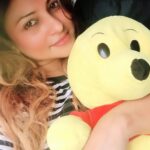 Aleeza Khan Instagram -