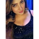 Aleeza Khan Instagram - ♥️♥️ Do today's duty, fight today's temptation; do not weaken and distract yourself by looking forward to things you cannot see, and could not understand if you saw them. ♥️♥️ #loveyourself #business #quoteoftheday #positivity #fitfam #motivational #sport #photooftheday #photography #healthylifestyle #healthy #quote #gymlife #yourself #instadaily #art #muscle #inspire #selfcare #fashion #smile #weightloss #gymmotivation #beautiful #exercise #nature #personaltrainer #strong #picoftheday #lifequotes