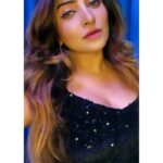 Aleeza Khan Instagram - ♥️♥️ Do today's duty, fight today's temptation; do not weaken and distract yourself by looking forward to things you cannot see, and could not understand if you saw them. ♥️♥️ #loveyourself #business #quoteoftheday #positivity #fitfam #motivational #sport #photooftheday #photography #healthylifestyle #healthy #quote #gymlife #yourself #instadaily #art #muscle #inspire #selfcare #fashion #smile #weightloss #gymmotivation #beautiful #exercise #nature #personaltrainer #strong #picoftheday #lifequotes