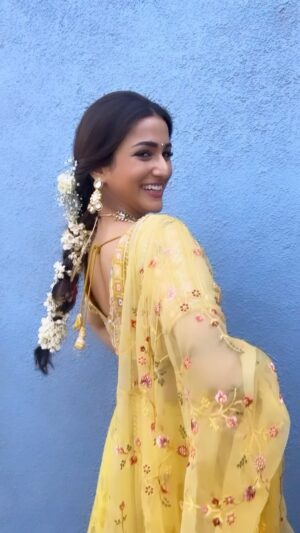Amandeep Sidhu Instagram - 🐥
.
.
.
.
.
#amandeepsidhu