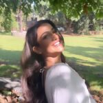 Amandeep Sidhu Instagram - Just living Chandni’s life🫶 . . . . . . . #amandeepsidhu #chandni #mitwa #trendingreels #shridevijiforever #toodles