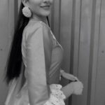 Amandeep Sidhu Instagram - Thoda filmy hona to banta hai na😌 . . . #amandeepsidhu #retro #dreamgirl #chashni