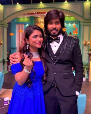 Amardeep Chowdary Instagram - Mass Raja 💣@amardeep_chowdary ❤️❤️
The Runner of BIGGBOSS Season 7 💣

Outfit : @pari.designers_ 👗

#biggboss7 #biggboss7buzz #biggboss7buzzz #telugubiggboss #biggbosstelugu #biggbosstelugu7 #biggboss7telugu #geeturoyal #exitinterview #biggbosstelugubuzz