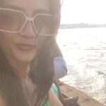 Amika Shail Instagram - 🌍 . .. . #AmikaShail #reelkarofeelkaro #reels #trending #explore #dubai #lifestyle