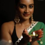 Amika Shail Instagram - 💚 🪔 . . #AmikaShail #candid #instadaily