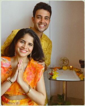 Amruta Deshmukh Instagram - विजयादशमीच्या हार्दिक शुभेच्छा..!☘️☘️☘️🌼🌼