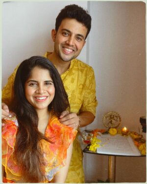 Amruta Deshmukh Instagram - विजयादशमीच्या हार्दिक शुभेच्छा..!☘️☘️☘️🌼🌼