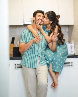 Amruta Deshmukh Instagram - May joy be the only emotion that stays in our house. 🩵 Have a lovely Sunday. 💫
•
•
📸 @shrutisbagwe 
MUA: @saurabh_kapade 
Styled by: @tanmay_jangam 
Wearing: @cottoncottageindia