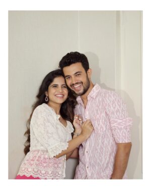 Amruta Deshmukh Instagram - We’re Engaged! ♥️ 💍
We are officially nominating each other as permanent team members and we are ready to face any tasks that come our way..♾️♥️
•
•
#Engaged #ForeverTogether #18November❤️ 
•
Photos by: @shrutisbagwe 
Hair and MUA: @saurabh_kapade 
Prasad’s styling by: @tanmay_jangam
Prasad’s outfit: @cottoncottageindia 
Amruta’s Outfit: @zara