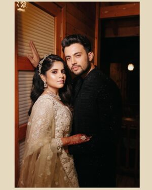 Amruta Deshmukh Instagram - Dancing our way to forever ♾️ ✨❤️
•
•
Pictures by: @surajpatel.in 
Hair and MUA: @swatighodke_mua_official 
Outfits by: @suvidhafashion 
Styled by: @tanmay_jangam 
Jewellery by: @jizajewellerystudio
