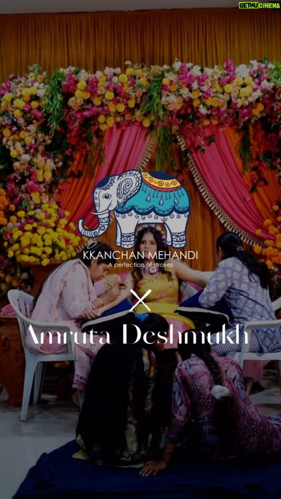 Amruta Deshmukh Instagram - My most awaited beautiful Bride @khwabeeda_amruta Mehendi by @kkanchan_mehendi_ Floral jwellery by @floralart_byanushka Decor by @decorbyketan Makeup artist @swatighodke_mua_official Nails by @maytri_nails_pune #kkanchanmehendi #punecity #celebrity #marathicelebs #marathicelebrity #amrutadeshmukh #prasadjawade