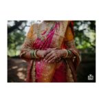 Amruta Deshmukh Instagram - Portraits of Amruta on her wedding day. ❤️✨ Makeup- @saurabh_kapade Decor- @panachedecorsofficial #bride#portrait#chasinglight#canon#canonphotography Nature Fun Resort