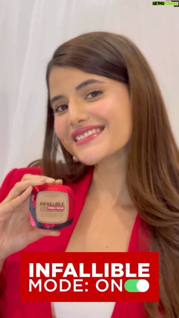 Anahita Bhooshan Instagram - Using the Internet’s favourite powder, the *Infallible 24H Fresh Wear Foundation In A Powder* to keep my look locked in all day long. 24HR Full Coverage In Just 1 Swipe ✅ Covers Like A Foundation, Mattifies Like A Powder ✅ Transferproof | Waterproof | Sweat & Heat Proof ✅ Go get yours from @mynykaa to feel Infallible all-day, everyday. #AD @lorealparis #InfallibleFreshwear #infalliblemodeon