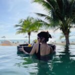 Anahita Bhooshan Instagram - Couldn’t have gotten better, Both the view and the floating breakfast 🍳 . Thank you @saii.phiphiislandvillage for arranging this and making my day ❤️ . #travel #traveler #travelgram #travelphotography #thailand🇹🇭 #phiphiisland #saiiphiphiislandvillage SAii Phi Phi Island Village