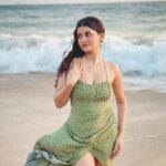 Anahita Bhooshan Instagram - 🌊