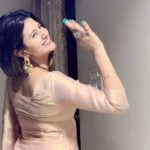 Anjali Arora Instagram - apni duniya mai magan😍😍
