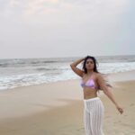 Anjali Tatrari Instagram – As good as it gets 🏝️ 🌊 

#anjalitatrari #trendingreels #trend #goa #beach The St. Regis Goa Resort