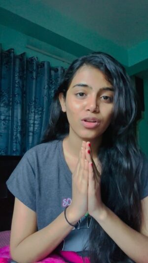 Ankita Bhattacharyya Instagram - Prothomei janai boroder pronam r chotoder Onek bhalobasha 
Parle khoma korben shobai 🙏🏻